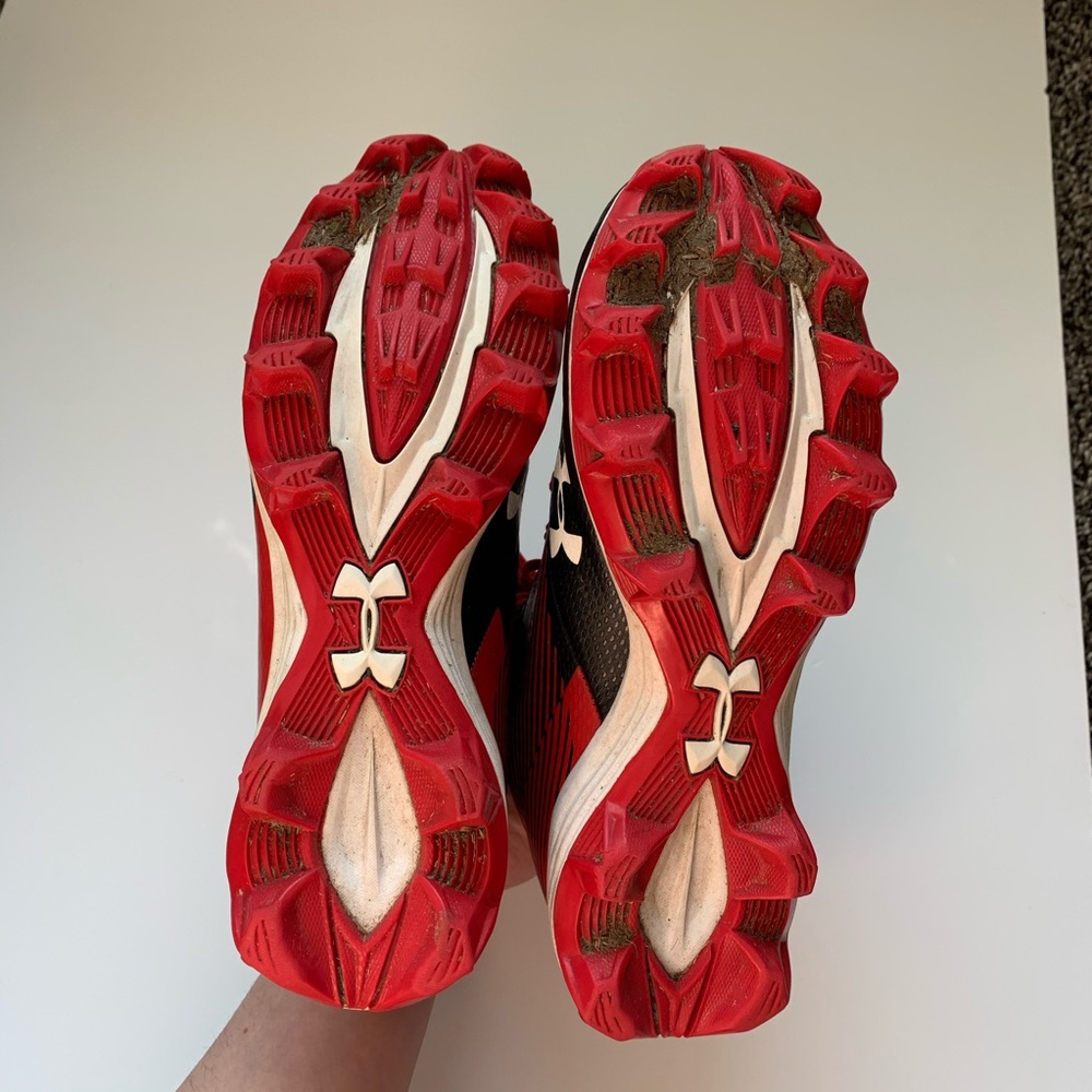 Under Armour Boys Cleats Size 4 - Picture 6 of 7
